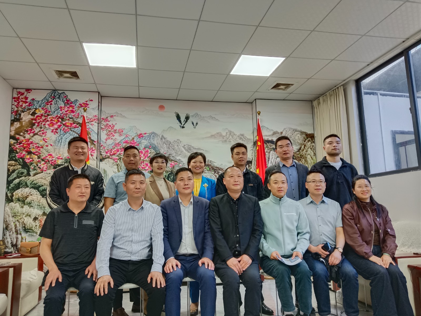 娄底商会企业家走进京雕教育，聚焦数控教育就业与合作前景